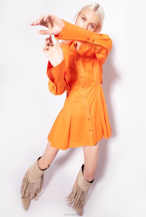 светло наранџаста